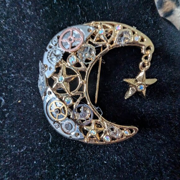 VINTAGE EMBELLISHED MOON PIN WITH STAR - Picture 1 of 4